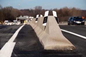 LT-206 Linetech: Betonschutzwand Fahrzeugrückhaltesystem